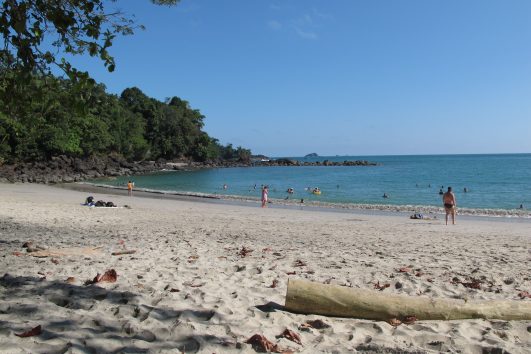 manuel antonio beach